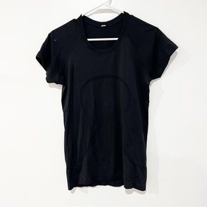Lululemon Swiftly Short Sleeve Black Fitted Shirt Size 8